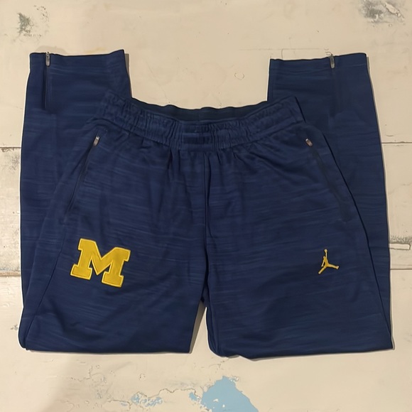 Jordan Other - Nike Air Jordan University of Michigan sweatpants - Large